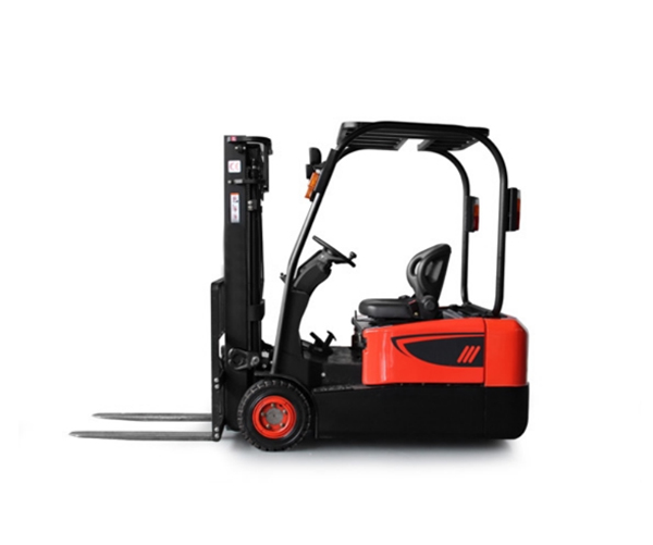 三支点电动叉车